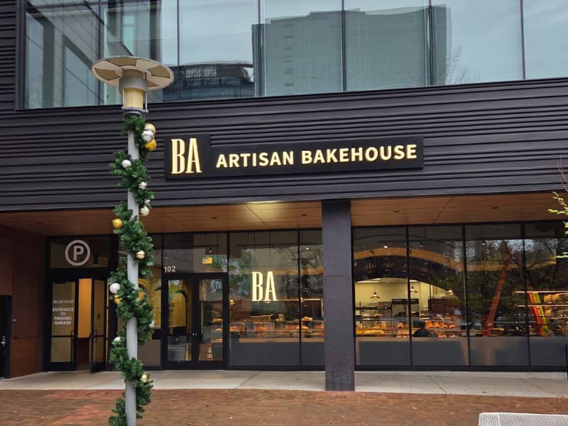 Channel Letters & Sign Cabinets